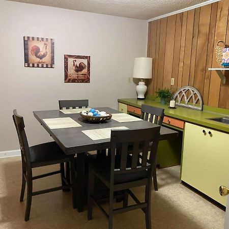 2Br Pet Friendly Home In Sneads Ferry With Parking المظهر الخارجي الصورة