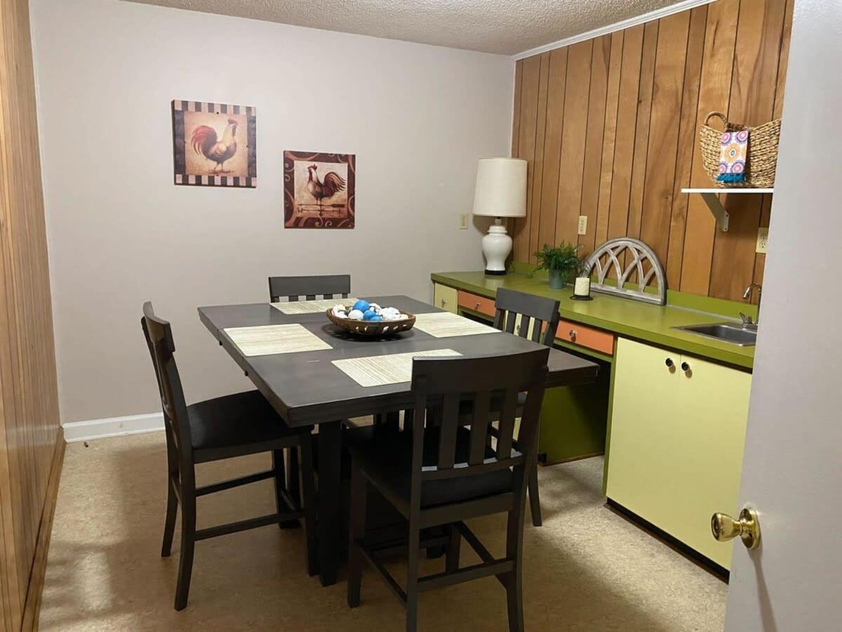 2Br Pet Friendly Home In Sneads Ferry With Parking المظهر الخارجي الصورة