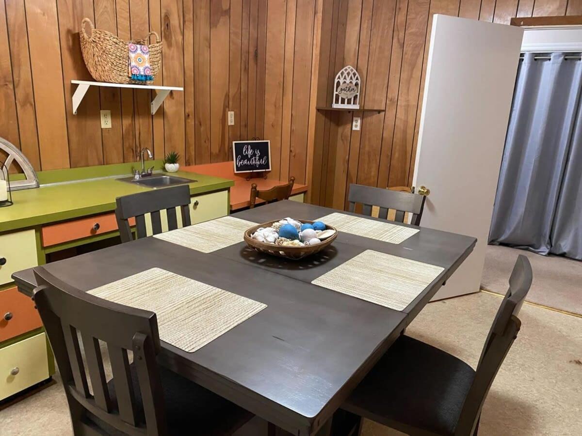 2Br Pet Friendly Home In Sneads Ferry With Parking المظهر الخارجي الصورة