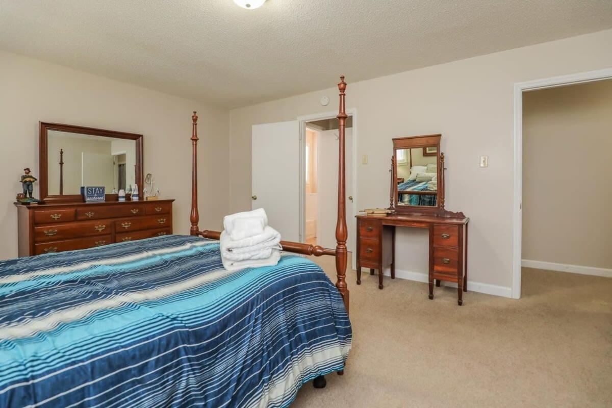 2Br Pet Friendly Home In Sneads Ferry With Parking المظهر الخارجي الصورة