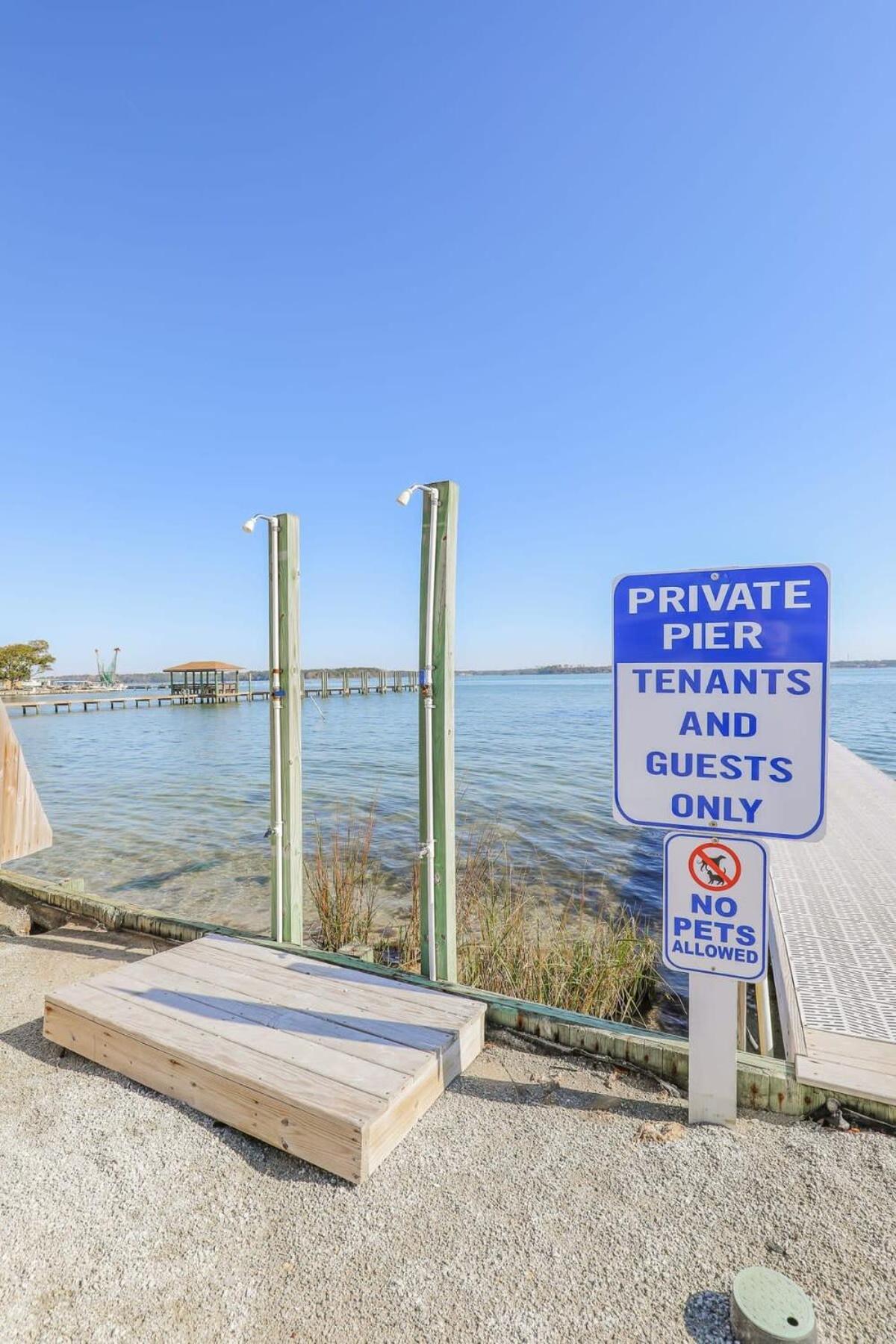 2Br Pet Friendly Home In Sneads Ferry With Parking المظهر الخارجي الصورة